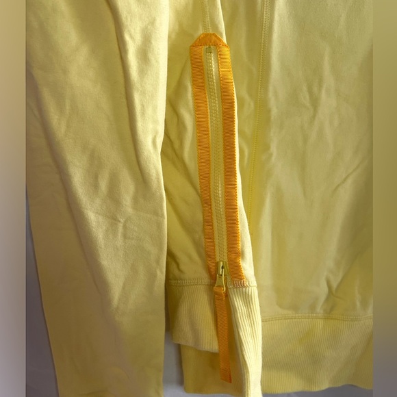 Lululemon Rejuvenate Pullover - Picture 4 of 6